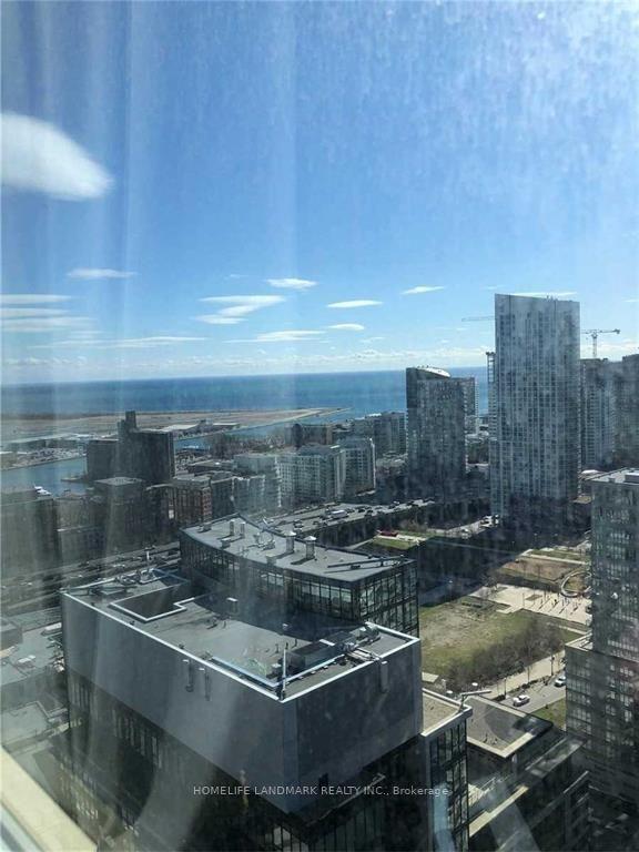 3509 - 25 Telegram Mews Mews, Condo with 1 bedrooms, 1 bathrooms and 1 parking in Toronto ON | Image 2