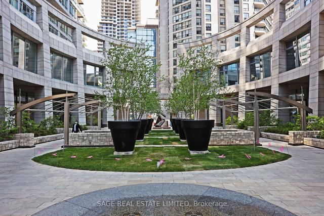 3405 - 2181 Yonge St, Condo with 2 bedrooms, 3 bathrooms and 1 parking in Toronto ON | Image 23