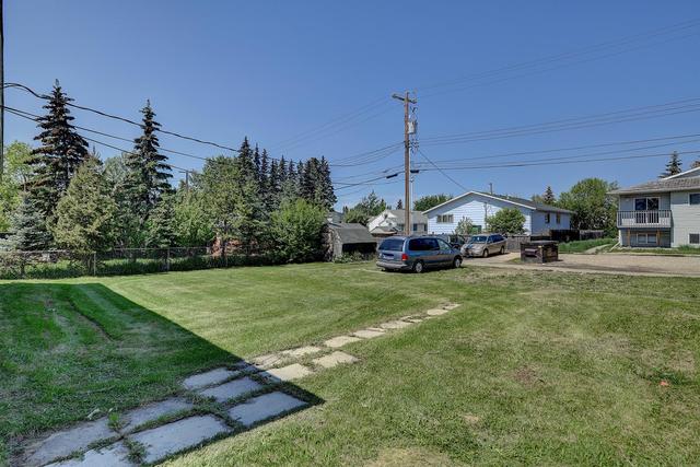 10118 105 Avenue, House detached with 3 bedrooms, 2 bathrooms and 2 parking in Grande Prairie AB | Image 28