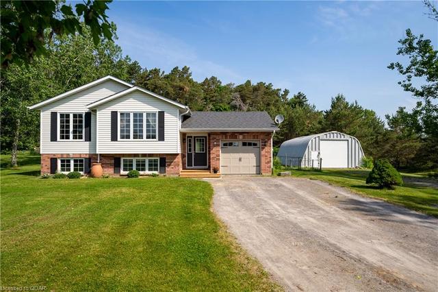 26 Alice Street, House detached with 5 bedrooms, 2 bathrooms and null parking in Quinte West ON | Image 1