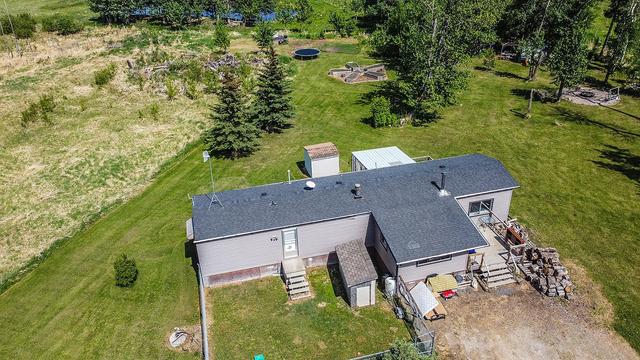 3344 Township Road 370, House detached with 2 bedrooms, 1 bathrooms and null parking in Red Deer County AB | Image 2