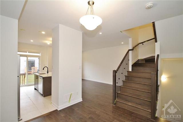 565 Aglish Mews, Townhouse with 3 bedrooms, 3 bathrooms and 3 parking in Ottawa ON | Image 14