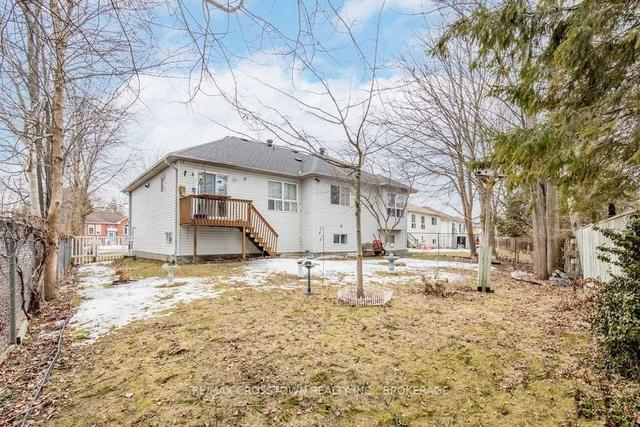 62 Caribou Tr, House detached with 2 bedrooms, 3 bathrooms and 6 parking in Wasaga Beach ON | Image 3