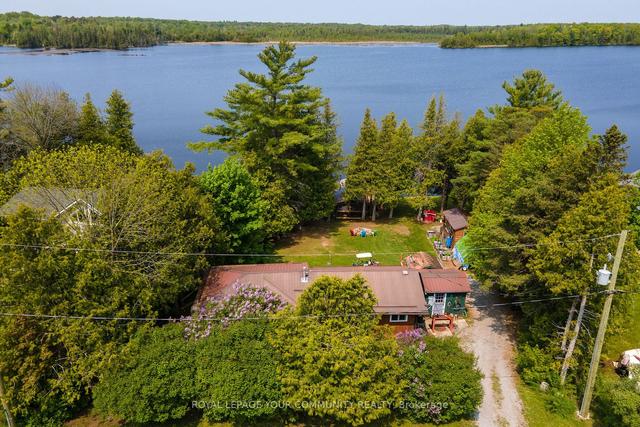 23 North Taylor Rd, House detached with 2 bedrooms, 2 bathrooms and 2 parking in Kawartha Lakes ON | Image 2