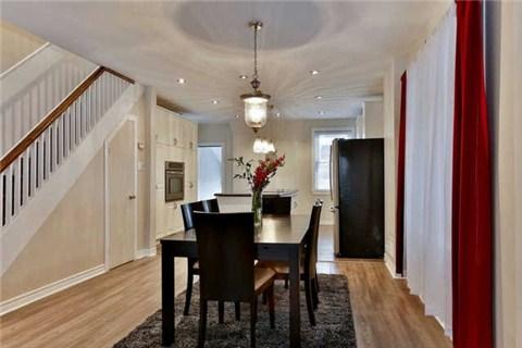 102 Glenmore Rd, House semidetached with 3 bedrooms, 2 bathrooms and 1 parking in Toronto ON | Image 6
