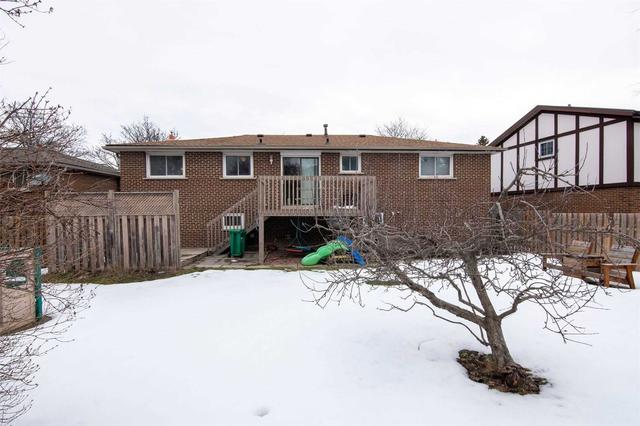 7209 Fayette Circ, House detached with 3 bedrooms, 2 bathrooms and 4 parking in Mississauga ON | Image 21