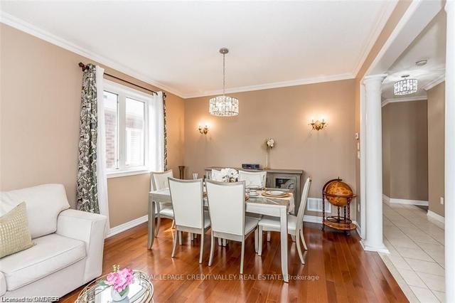 246 Kozlov St, House detached with 3 bedrooms, 3 bathrooms and 6 parking in Barrie ON | Image 7