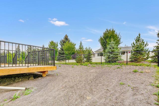 25 Shawnee Green Sw, House detached with 3 bedrooms, 2 bathrooms and 4 parking in Calgary AB | Image 45