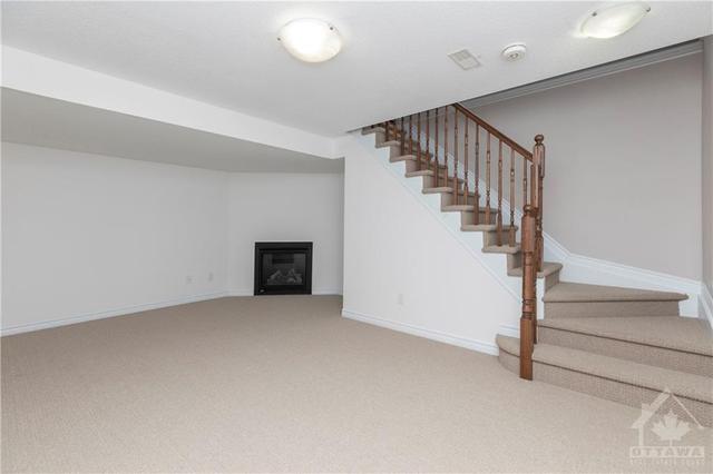 47 Tapadero Avenue, Townhouse with 3 bedrooms, 4 bathrooms and 3 parking in Ottawa ON | Image 24