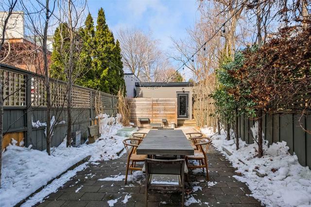 276 Carlton St, House attached with 4 bedrooms, 3 bathrooms and 1 parking in Toronto ON | Image 33