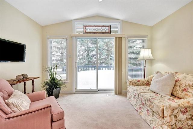 13 Coulson Court, Townhouse with 3 bedrooms, 2 bathrooms and 4 parking in Ottawa ON | Image 16