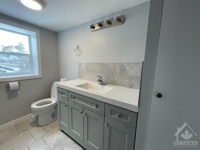 8502 Bank Street, House detached with 4 bedrooms, 2 bathrooms and 5 parking in Ottawa ON | Image 14