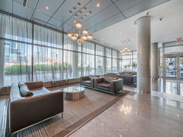 925 - 4k Spadina Ave, Condo with 2 bedrooms, 2 bathrooms and 1 parking in Toronto ON | Image 17