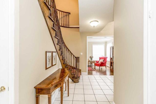 982 Northern Prospect Cres, House detached with 4 bedrooms, 3 bathrooms and 6 parking in Newmarket ON | Image 11
