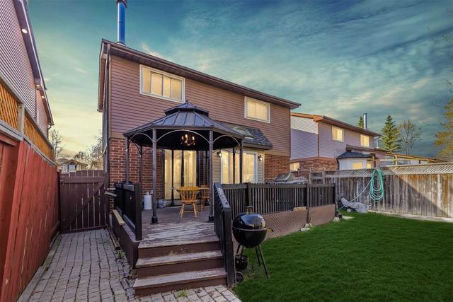 7 Aron Dr, House detached with 4 bedrooms, 4 bathrooms and 6 parking in Brampton ON | Image 27