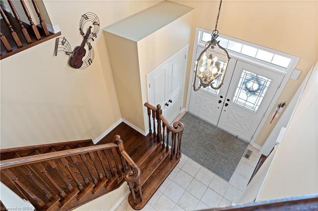 4 Hoodless Court, House detached with 4 bedrooms, 2 bathrooms and null parking in Brantford ON | Image 14