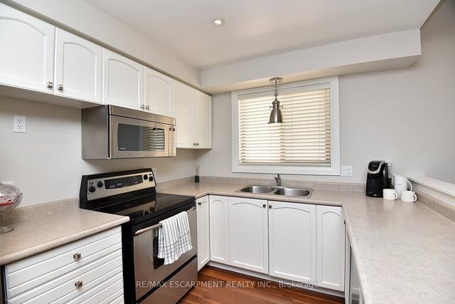 28 - 25 Hamilton St S, Condo with 3 bedrooms, 2 bathrooms and 3 parking in Hamilton ON | Image 14