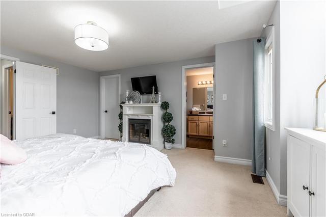 24 - 20 Shackleton Drive, House attached with 3 bedrooms, 2 bathrooms and 2 parking in Guelph ON | Image 28