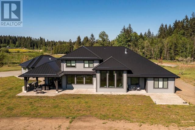 2355 Coleman Rd, House detached with 5 bedrooms, 4 bathrooms and 12 parking in Comox Valley B (Lazo North) BC | Image 51