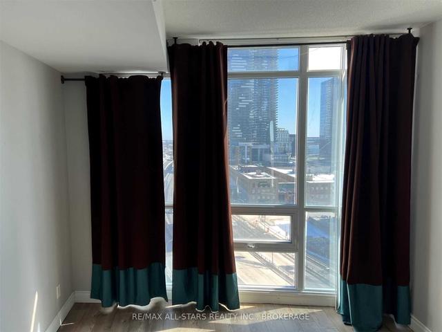 1610 - 18 Yonge St, Condo with 1 bedrooms, 1 bathrooms and 0 parking in Toronto ON | Image 13
