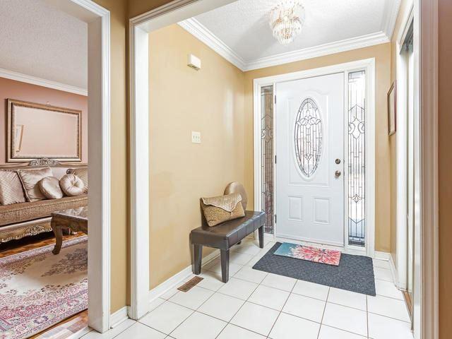 1034 White Clover Way, House detached with 4 bedrooms, 4 bathrooms and 4 parking in Mississauga ON | Image 3