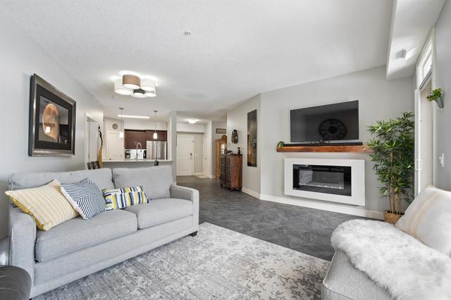 2226 - 2330 Fish Creek Boulevard Sw, Condo with 2 bedrooms, 2 bathrooms and 2 parking in Calgary AB | Image 16