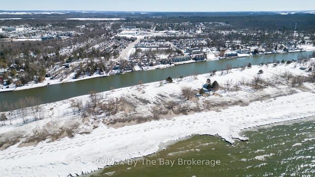 1 Little River Crossin, House attached with 2 bedrooms, 2 bathrooms and 3 parking in Wasaga Beach ON | Image 30