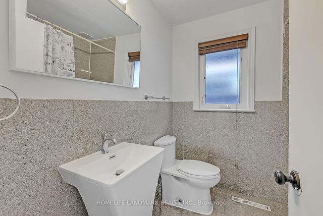 24 Panmure Cres E, House detached with 5 bedrooms, 2 bathrooms and 5 parking in Toronto ON | Image 6