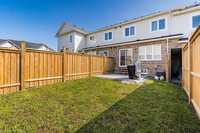 175 Law Drive, House attached with 3 bedrooms, 2 bathrooms and 3 parking in Guelph ON | Image 13