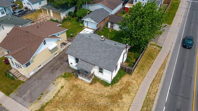 6221 Skinner St, House detached with 2 bedrooms, 1 bathrooms and 3 parking in Niagara Falls ON | Image 12