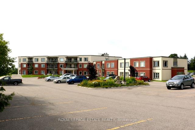 205 - 333 Lafontaine Rd W, Condo with 1 bedrooms, 1 bathrooms and 1 parking in Tiny ON | Image 1