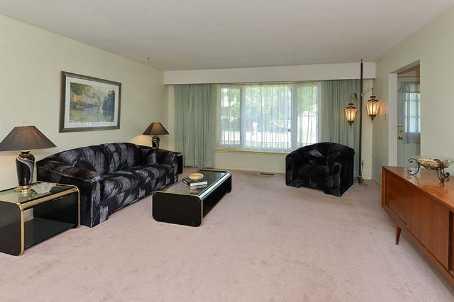 80 Hobbs Dr, House detached with 3 bedrooms, 2 bathrooms and 1 parking in Clarington ON | Image 2