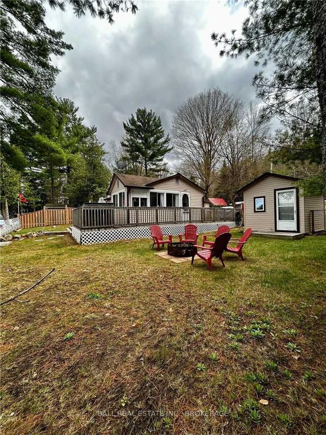 2099 White Lake Rd W, House detached with 2 bedrooms, 1 bathrooms and 4 parking in Douro Dummer ON | Image 19