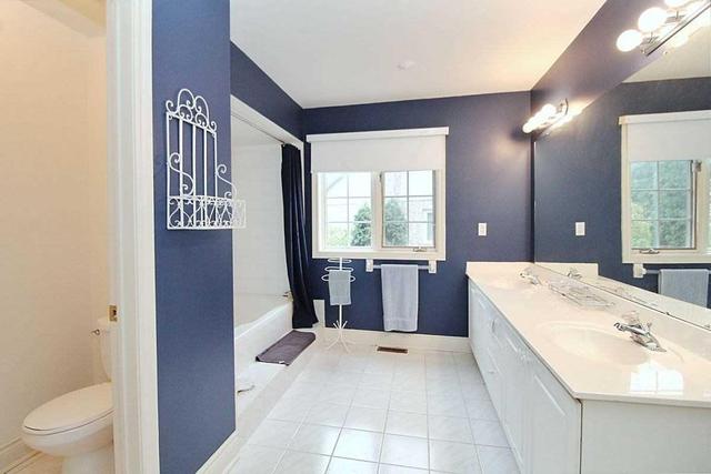 984 Grafton Crt, House detached with 5 bedrooms, 4 bathrooms and 4 parking in Pickering ON | Image 18