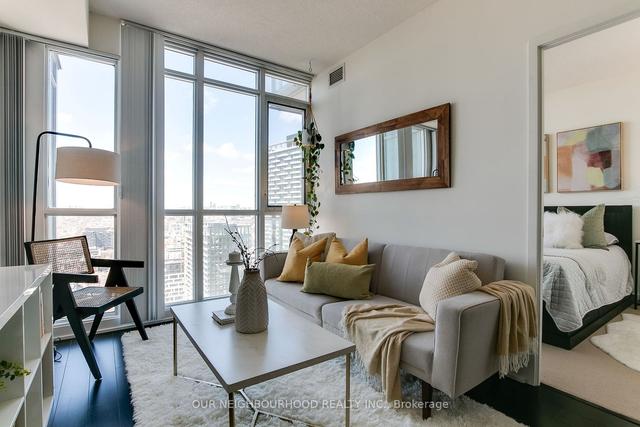 3901 - 15 Iceboat Terr, Condo with 1 bedrooms, 1 bathrooms and 0 parking in Toronto ON | Image 28