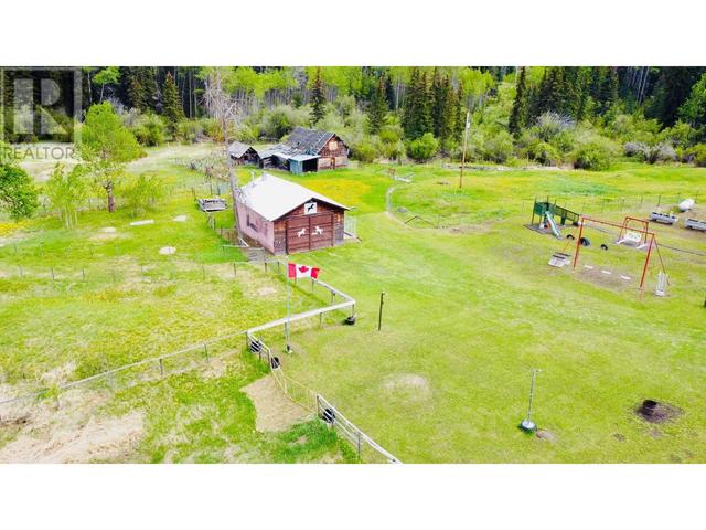 6411 Little Fort 24 Highway, House detached with 5 bedrooms, 2 bathrooms and null parking in Cariboo L BC | Image 6