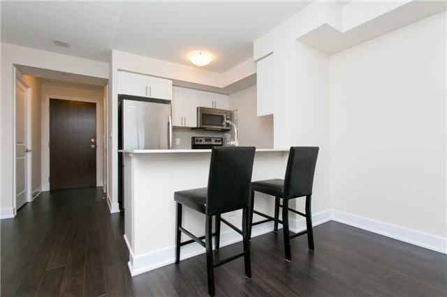 809 - 6 Eva Rd, Condo with 1 bedrooms, 1 bathrooms and 1 parking in Toronto ON | Image 3