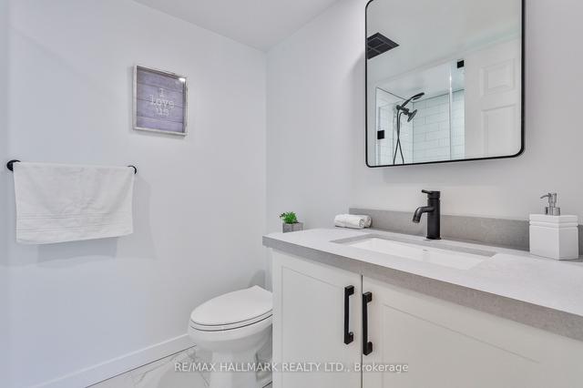 402 - 117 Gerrard St E, Condo with 2 bedrooms, 2 bathrooms and 1 parking in Toronto ON | Image 14