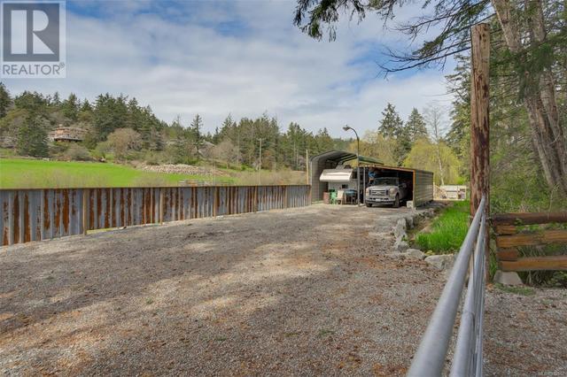 4850 Elk Rd, House detached with 4 bedrooms, 2 bathrooms and 8 parking in Saanich BC | Image 25