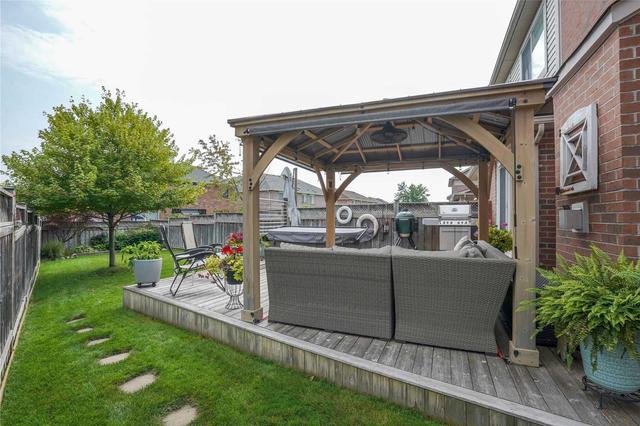 861 Mckay Cres, House semidetached with 3 bedrooms, 3 bathrooms and 3 parking in Milton ON | Image 30