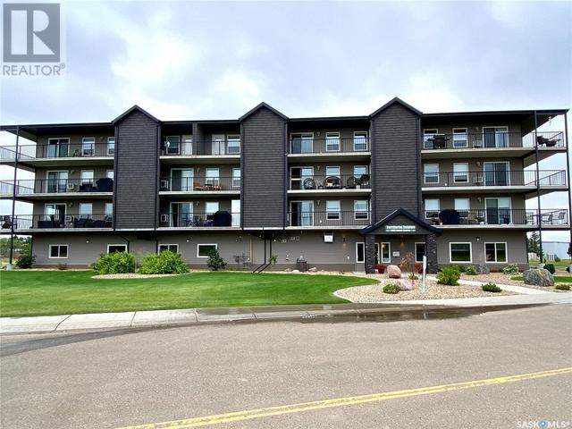 401 - 2426 Buhler Avenue, Condo with 2 bedrooms, 2 bathrooms and null parking in North Battleford CY SK | Image 1