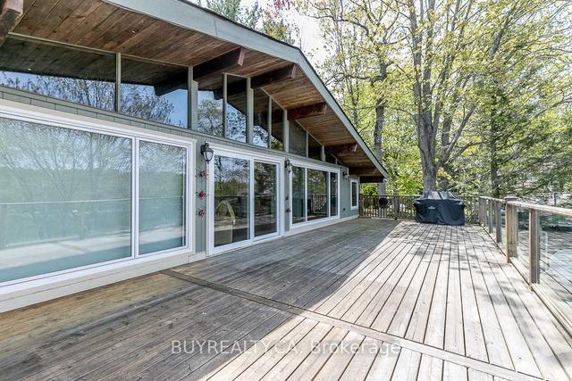 1009 Dove Dr, House detached with 5 bedrooms, 4 bathrooms and 7 parking in Gravenhurst ON | Image 4