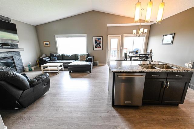 10214 87 Street, House detached with 3 bedrooms, 2 bathrooms and 4 parking in Grande Prairie AB | Image 16