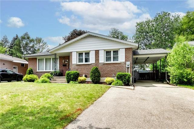 54 Brier Park Road, House detached with 3 bedrooms, 1 bathrooms and 2 parking in Brantford ON | Image 3