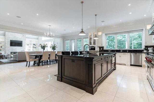 2160 Gordon Dr, House detached with 6 bedrooms, 9 bathrooms and 18 parking in Mississauga ON | Image 7