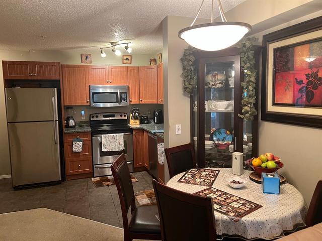 2123 - 8 Bridlecrest Drive Sw, Condo with 1 bedrooms, 1 bathrooms and 1 parking in Calgary AB | Image 12
