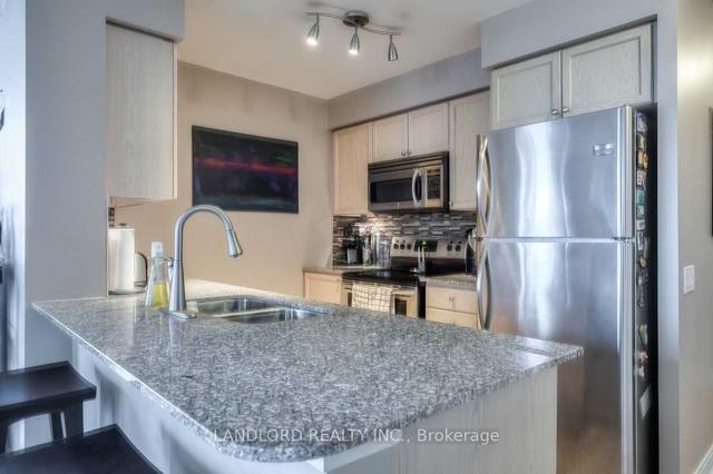1033 - 35 Viking Lane, Condo with 2 bedrooms, 2 bathrooms and 1 parking in Toronto ON | Image 17