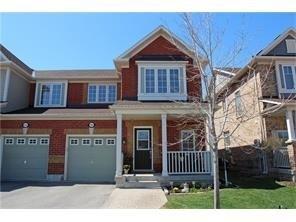 980 Thompson Rd, House attached with 3 bedrooms, 3 bathrooms and 2 parking in Milton ON | Image 1
