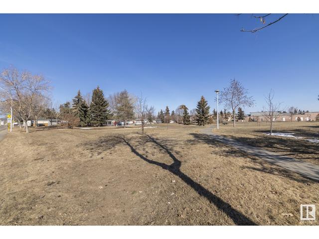 4730 105 St Nw, House semidetached with 3 bedrooms, 2 bathrooms and null parking in Edmonton AB | Image 41