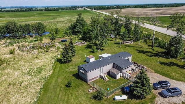3344 Township Road 370, House detached with 2 bedrooms, 1 bathrooms and null parking in Red Deer County AB | Image 4